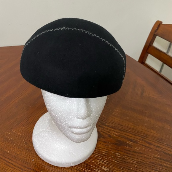 Black hat - Picture 2 of 5